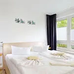 Appartementhaus Binzer Sterne 46 *